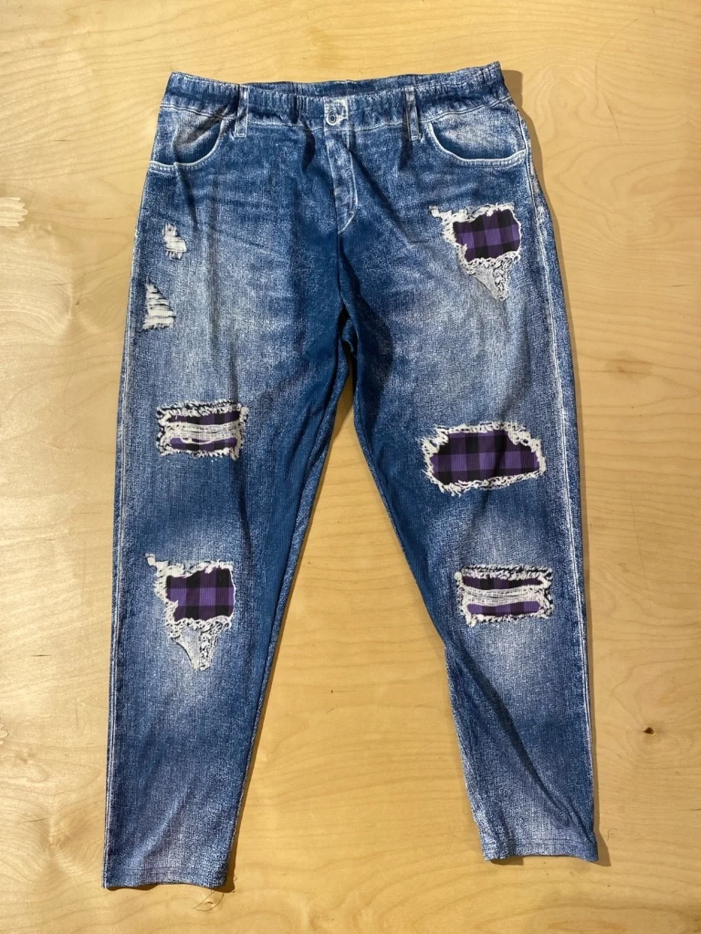 Distressed Denim Color Leggings with Purple Plaid Patch 4XL (RD)